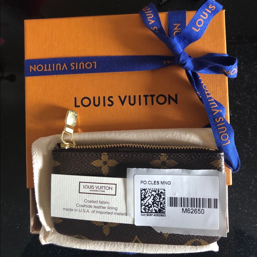 Louis Vuitton Key Pouch/Cles BNIB